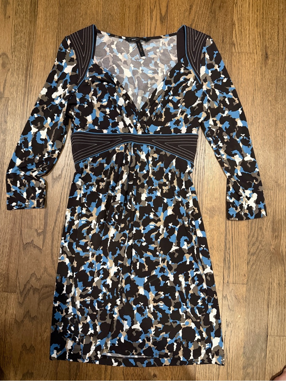 BCBGMaxAzria Blue, Black & White Abstract V-Neck Dress